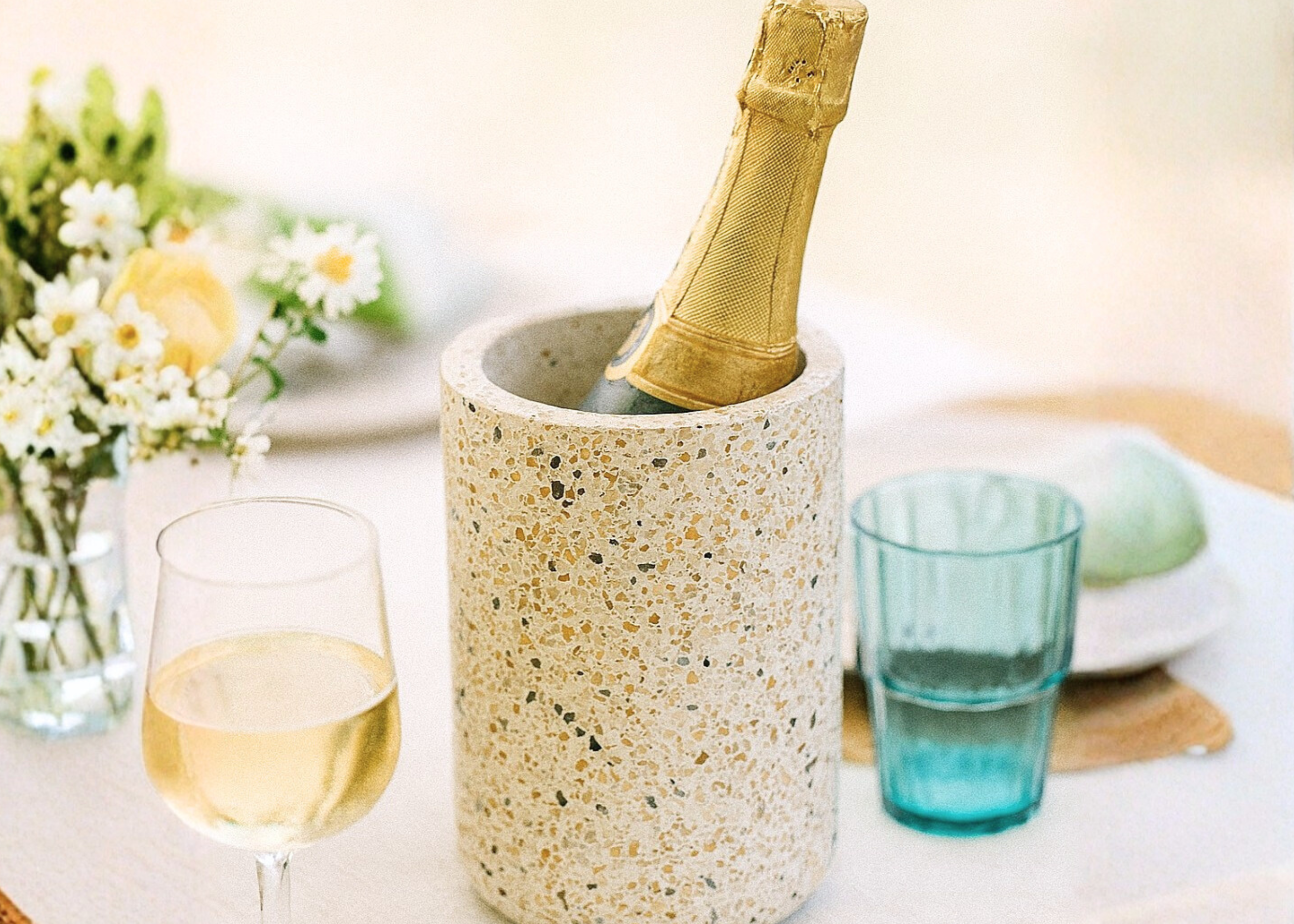 Voorjaar op je menukaart: zo pas je servies en glaswerk aan op het seizoen