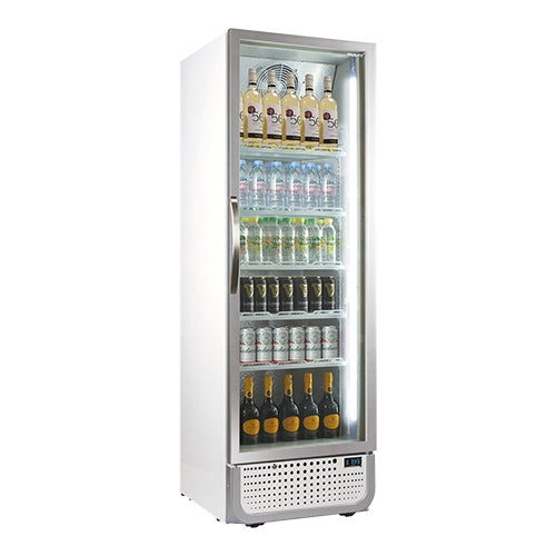 EMGA 485 liter glasdeurkoelkast met geopende deur en legroosters voor professioneel gebruik