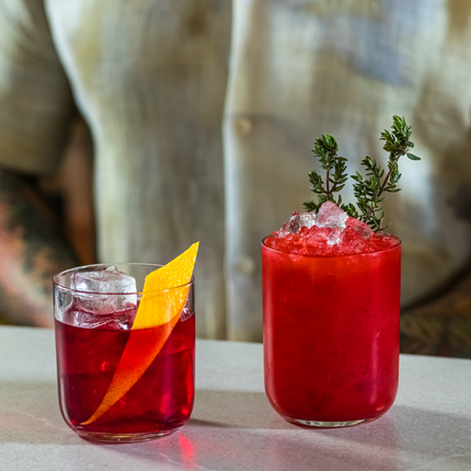 Onis Bliss Tumbler glas 300 ml sfeerbeeld tumbler professionele horeca serveeroplossing