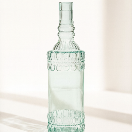 APS fles Barocca groen glas op tafel - waterfles voor de horeca