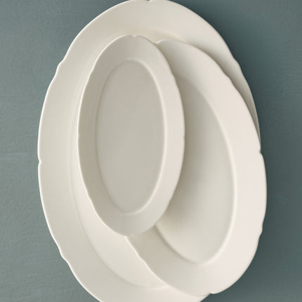 Silhouette Oval Plate M White 12/Box
