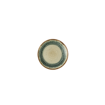 Harvest Flare Linen Evolve Coupe Plate van Churchill, 16,5 cm, set van 12. Handgemaakt coupebord in een zachte linnenkleur met een organisch ontwerp, ideaal voor het serveren van tapas, desserts of kleine bijgerechten. Duurzaam en stijlvol, perfect voor gebruik in de horeca.