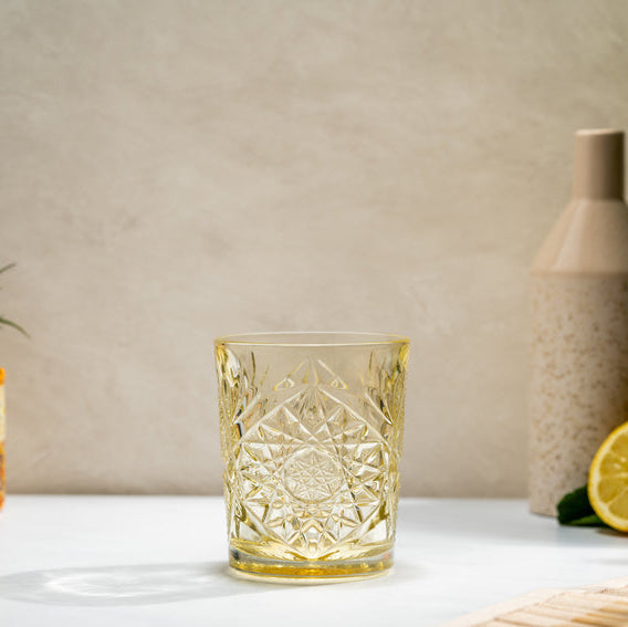 Onis ICON Pale Yellow D.O.F. glas 355 ml close-up geel tumbler professioneel horecaglas