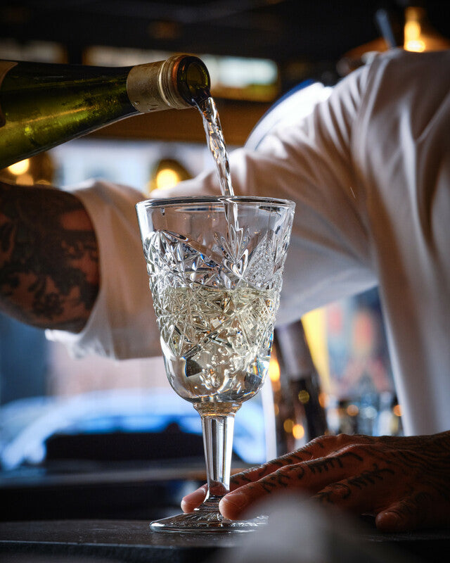 Onis ICON Wine glas 300 ml close-up cocktailglas professioneel horecaglas