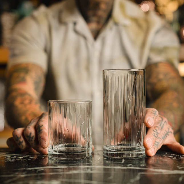 Onis Virtue Highball glas 400 ml close-up cooler professioneel barglas