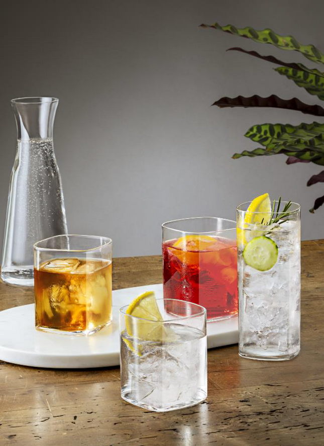 Luigi Bormioli Top Class Square Rocks 350 ml – hoekige tumbler voor whisky in de bar