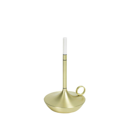 Wick S PRO Brass – messing tafellamp op restauranttafel als sfeerverlichting